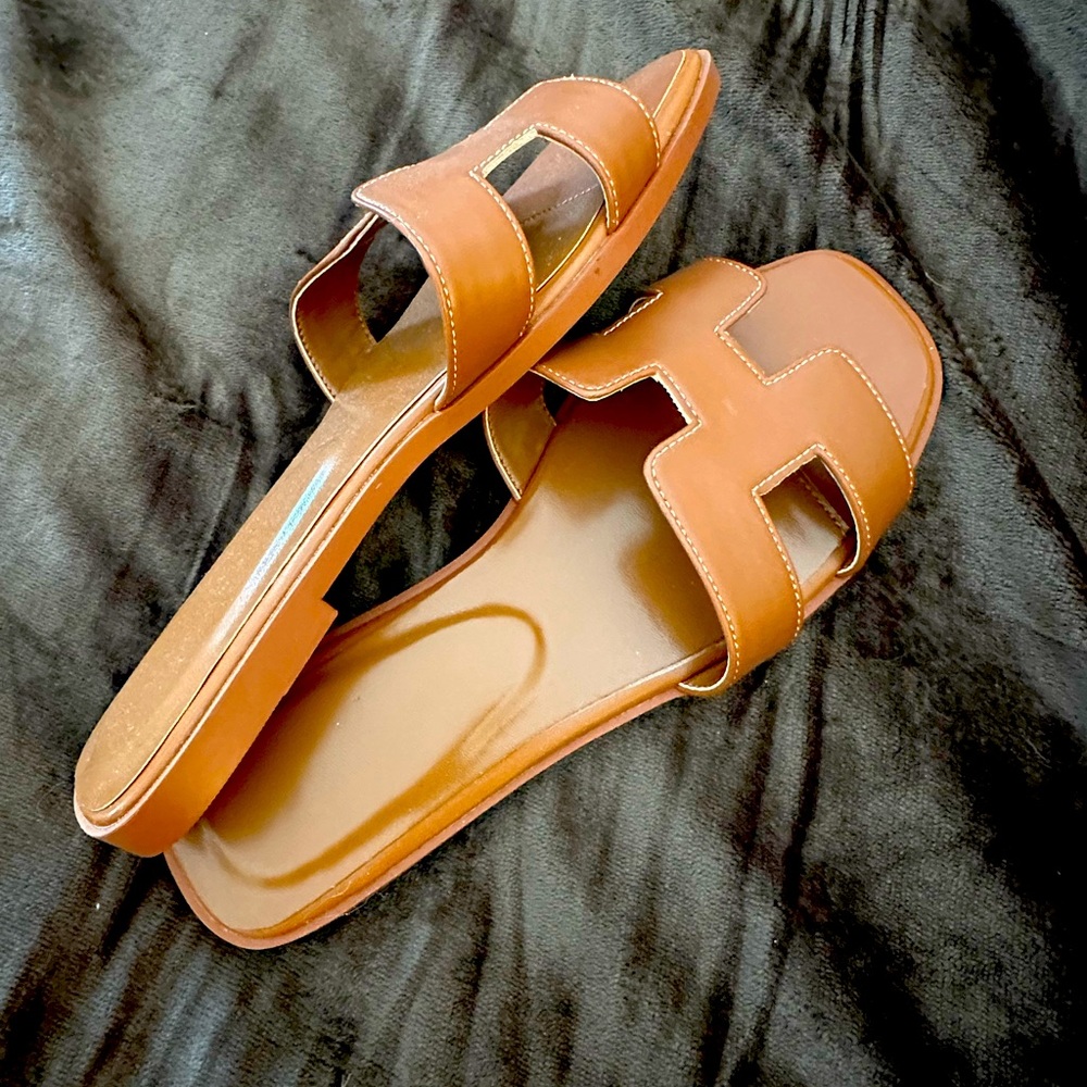 Faux leather slip on slide-size 8